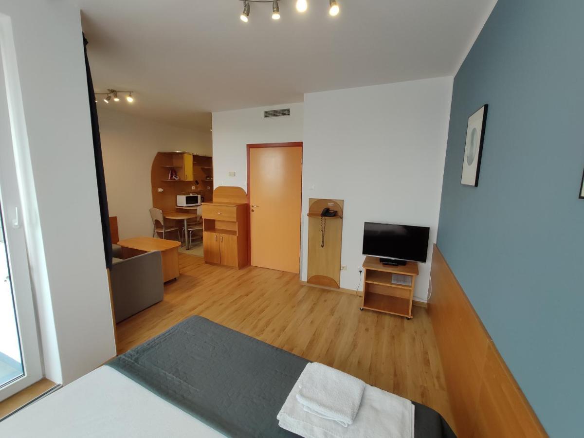 Apartamenty Mz Polonia - Kolobrzeg, Portowa 18 Luaran gambar
